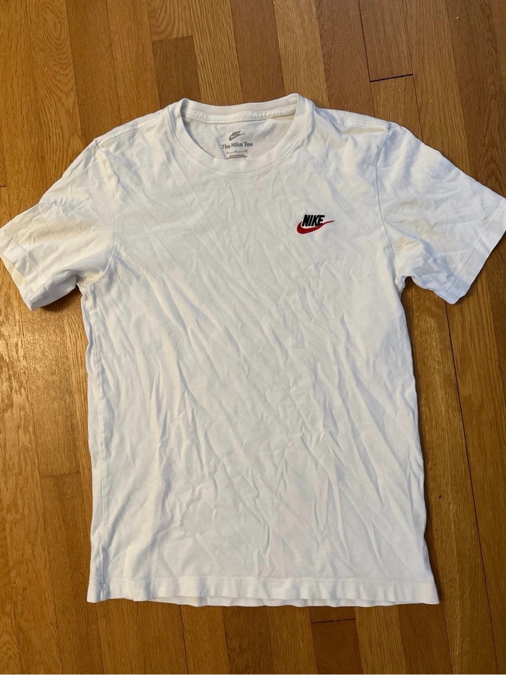 NIKE T SHIRT